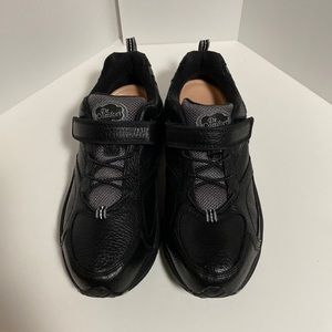 Womens Dr Comfort Shoes Excellent Condition.